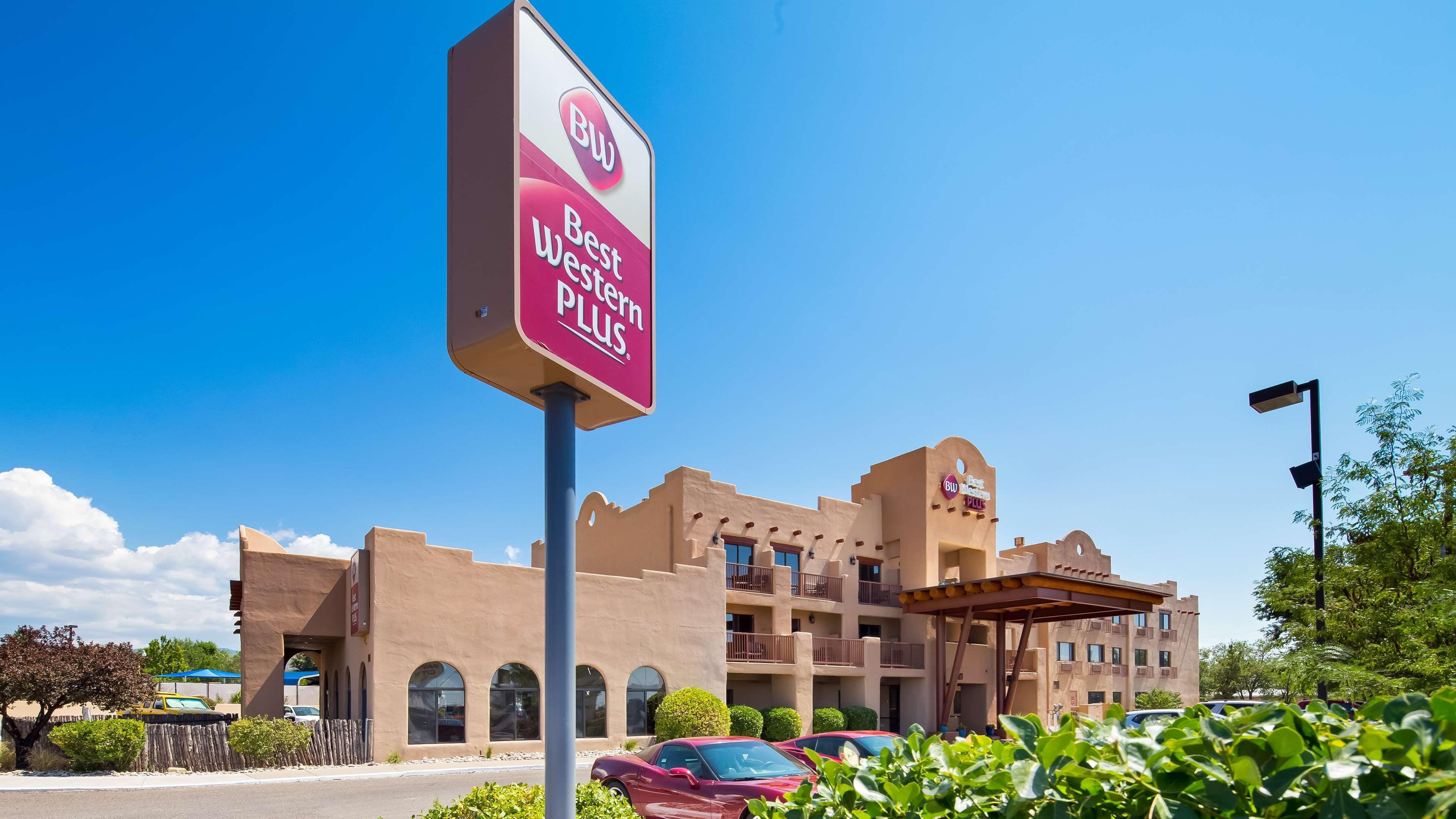 Western Of Hotel Santa Fe
